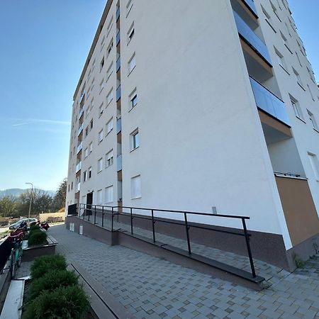 Apartman Vrbas 1 + Podzemna Garaza Banja Luka Exterior foto