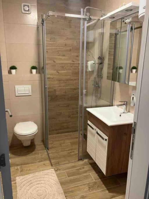 Apartman Vrbas 1 + Podzemna Garaza Banja Luka Exterior foto